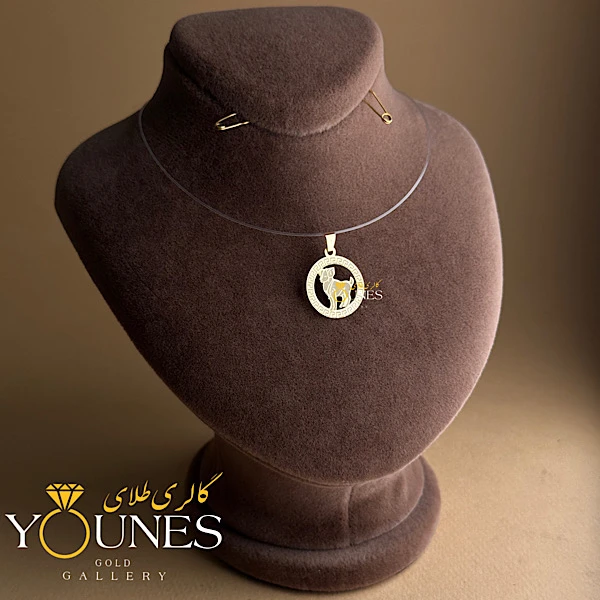 آویز طلا ماه تولد فروردین 1.5cm